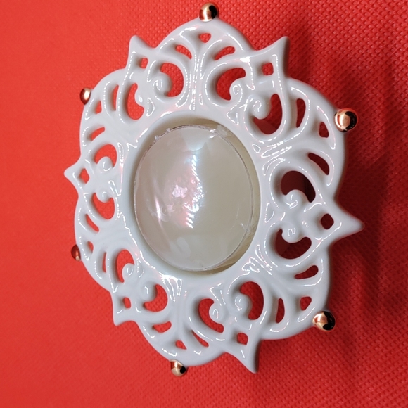 Lenox "snow lights" tea light Set of two - Picture 3 of 5